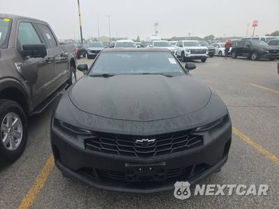 2024 Chevrolet Camaro 2LT Coupe - zdjęcie 2 z 18 - miniatura