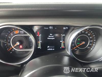 2021 Jeep Wrangler Unlimited Sahara - zdjęcie 12 z 26 - miniatura