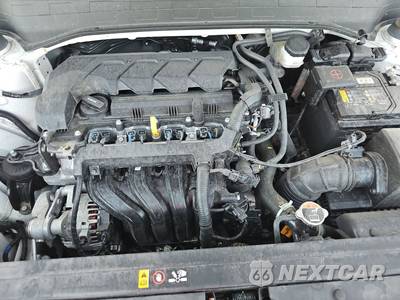2025 Hyundai Venue SEL - zdjęcie 15 z 20 - miniatura
