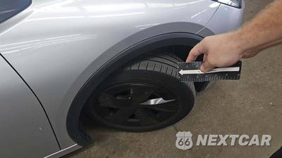 2025 Toyota Prius LE - zdjęcie 37 z 46 - miniatura