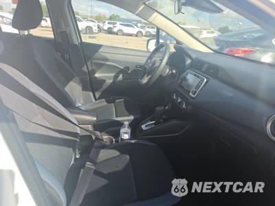 2025 Nissan Versa SV - zdjęcie 8 z 26 - miniatura