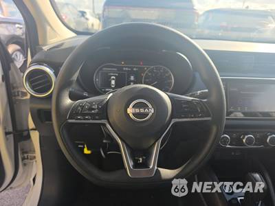 2025 Nissan Versa SV - zdjęcie 10 z 26 - miniatura