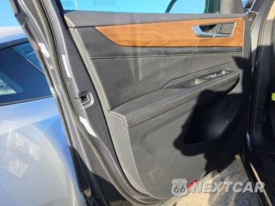 2025 Volkswagen Atlas 2.0T SE w/Technology - zdjęcie 9 z 24 - miniatura