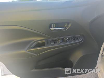 2025 Nissan Versa SV - zdjęcie 9 z 26 - miniatura