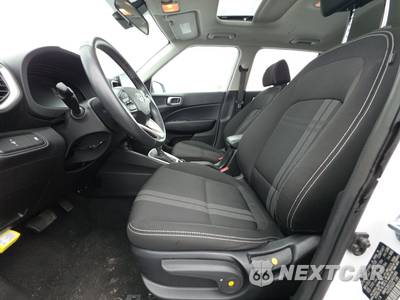 2025 Hyundai Venue SEL - zdjęcie 7 z 33 - miniatura
