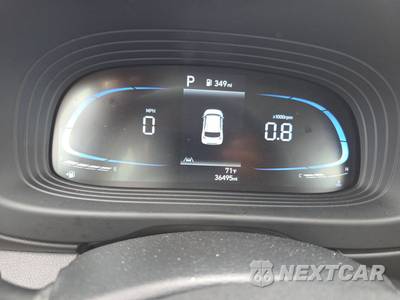 2025 Hyundai Venue SEL - zdjęcie 12 z 33 - miniatura