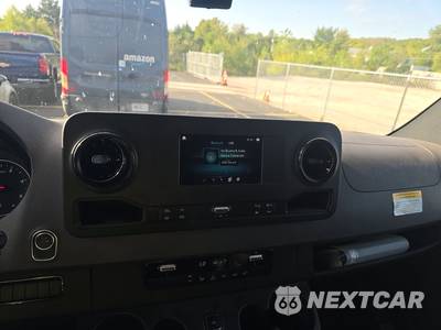 2022 Mercedes-Benz Sprinter 2500 Cargo Van Standard Roof 144.0" WB - zdjęcie 11 z 17 - miniatura