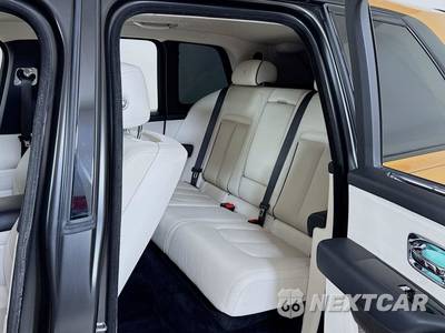 2021 Rolls-Royce Cullinan - zdjęcie 24 z 40 - miniatura