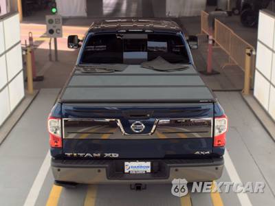 2017 Nissan TITAN XD Platinum Reserve Crew Cab Medium Bed - zdjęcie 5 z 28 - miniatura