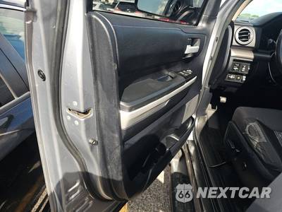 2018 Toyota Tundra SR5 Crew Cab Short Bed - zdjęcie 9 z 19 - miniatura