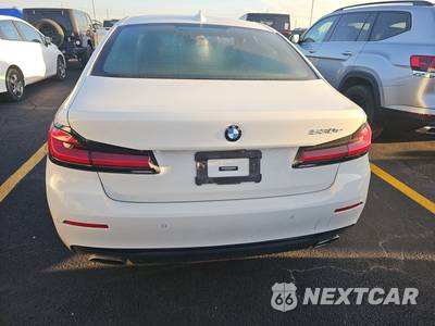 2021 BMW 5 Series Sedan 530e - zdjęcie 5 z 18 - miniatura