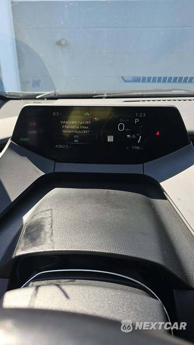 2024 Toyota Prius LE - zdjęcie 19 z 30 - miniatura