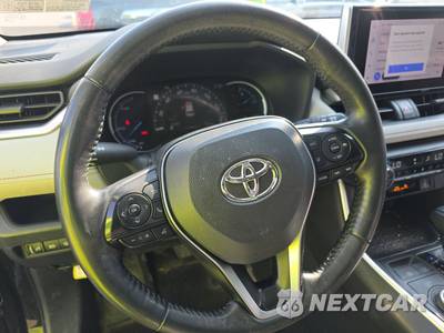 2025 Toyota RAV4 Hybrid XLE - zdjęcie 10 z 31 - miniatura