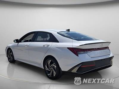 2025 Hyundai Elantra Hybrid SEL Sport - zdjęcie 8 z 27 - miniatura