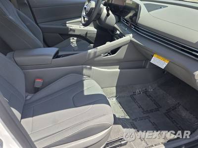 2025 Hyundai Elantra Hybrid SEL Sport - zdjęcie 17 z 27 - miniatura