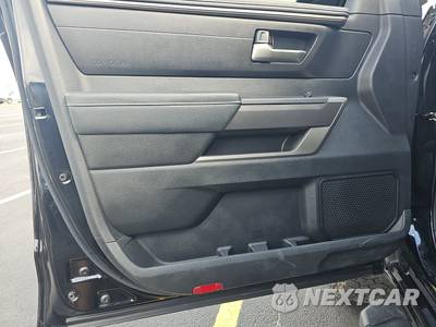 2022 Toyota Tundra SR5 Crew Cab Short Bed - zdjęcie 9 z 21 - miniatura