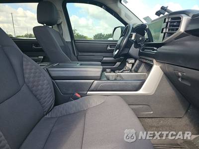 2022 Toyota Tundra SR5 Crew Cab Short Bed - zdjęcie 8 z 21 - miniatura