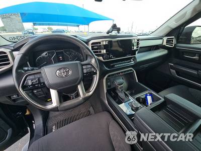 2022 Toyota Tundra SR5 Crew Cab Short Bed - zdjęcie 11 z 21 - miniatura
