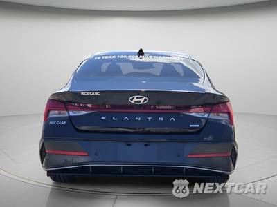 2024 Hyundai Elantra Hybrid Limited - zdjęcie 6 z 26 - miniatura