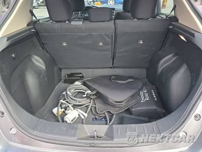 2025 Nissan LEAF S - zdjęcie 16 z 25 - miniatura