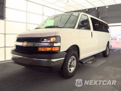 2025 Chevrolet Express 3500 Passenger Van LT 1LT 155.1" WB - zdjęcie 1 z 31 - miniatura