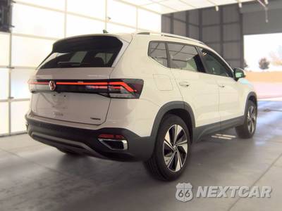 2025 Volkswagen Taos SE - zdjęcie 4 z 23 - miniatura