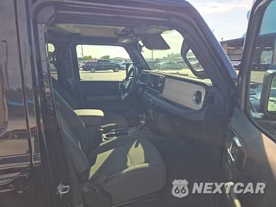 2026 Jeep Wrangler 4 Door Sahara - zdjęcie 8 z 21 - miniatura