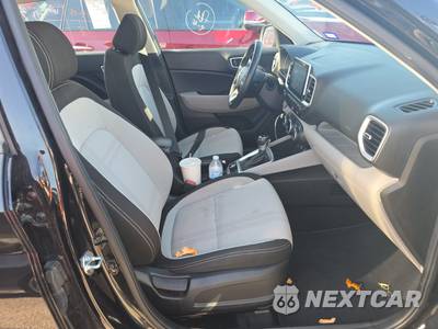 2025 Hyundai Venue SEL - zdjęcie 8 z 28 - miniatura