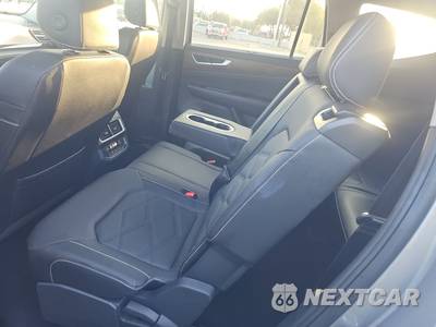 2025 Volkswagen Atlas 2.0T SE w/Technology - zdjęcie 13 z 20 - miniatura