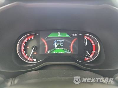2025 Toyota RAV4 LE - zdjęcie 12 z 39 - miniatura