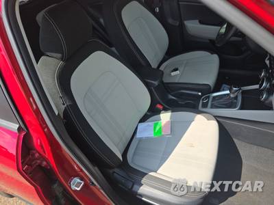 2025 Hyundai Venue SEL - zdjęcie 8 z 22 - miniatura