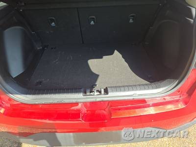 2025 Hyundai Venue SEL - zdjęcie 16 z 22 - miniatura