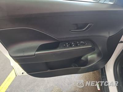 2025 Hyundai Kona SEL - zdjęcie 9 z 24 - miniatura