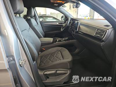 2025 Volkswagen Atlas Cross Sport 2.0T SE w/Technology - zdjęcie 8 z 25 - miniatura