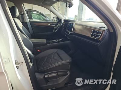 2025 Volkswagen Atlas 2.0T SE w/Technology - zdjęcie 8 z 36 - miniatura