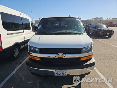 2025 Chevrolet Express 3500 Passenger Van LT 1LT 155.1" WB - zdjęcie 2 z 22 - miniatura