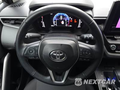 2026 Toyota Corolla Cross LE - zdjęcie 10 z 27 - miniatura