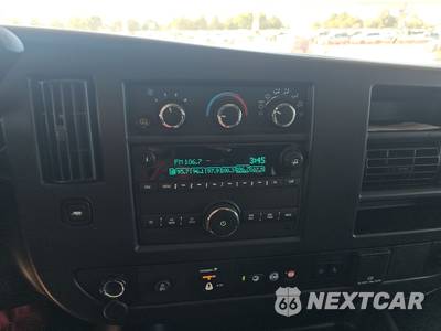 2025 Chevrolet Express 3500 Passenger Van LT 1LT 155.1" WB - zdjęcie 11 z 23 - miniatura