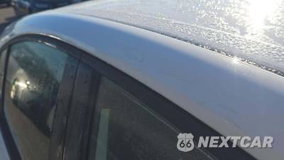 2025 Toyota Camry SE - zdjęcie 39 z 40 - miniatura