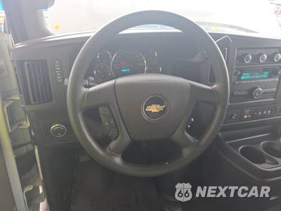 2025 Chevrolet Express 3500 Passenger Van LT 1LT 155.1" WB - zdjęcie 10 z 23 - miniatura