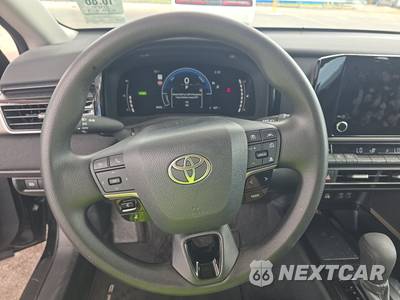 2026 Toyota Camry LE - zdjęcie 10 z 28 - miniatura