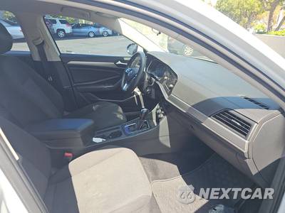 2019 Volkswagen Jetta R-Line - zdjęcie 8 z 24 - miniatura