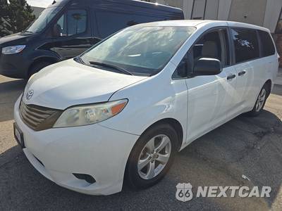2014 Toyota Sienna L 7-Passenger 119.3" WB