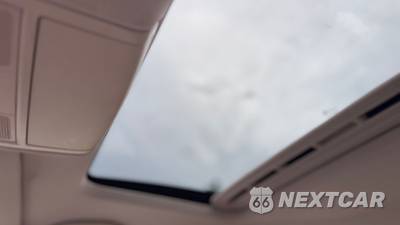 2012 Volkswagen Jetta SEL Sedan w/Premium & Sunroof - zdjęcie 12 z 22 - miniatura