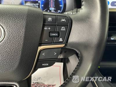 2023 Toyota Crown XLE - zdjęcie 16 z 44 - miniatura