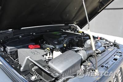 2021 Jeep Gladiator Sport Crew Cab Medium Bed - zdjęcie 15 z 17 - miniatura