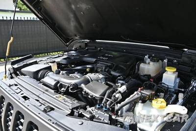 2021 Jeep Gladiator Sport Crew Cab Medium Bed - zdjęcie 16 z 17 - miniatura