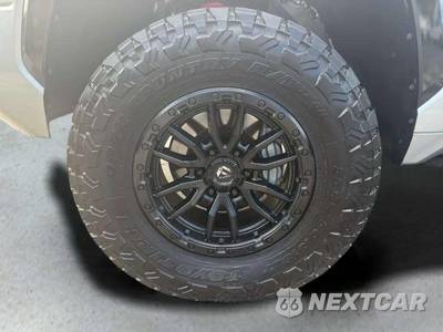2023 Toyota Tundra Hybrid Platinum Crew Cab Short Bed - zdjęcie 35 z 37 - miniatura