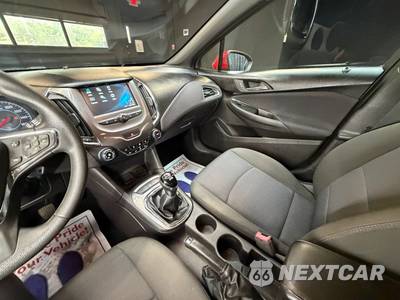 2018 Chevrolet Cruze LT Sedan 1SC - zdjęcie 25 z 43 - miniatura
