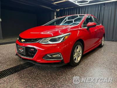 2018 Chevrolet Cruze LT Sedan 1SC - zdjęcie 3 z 43 - miniatura